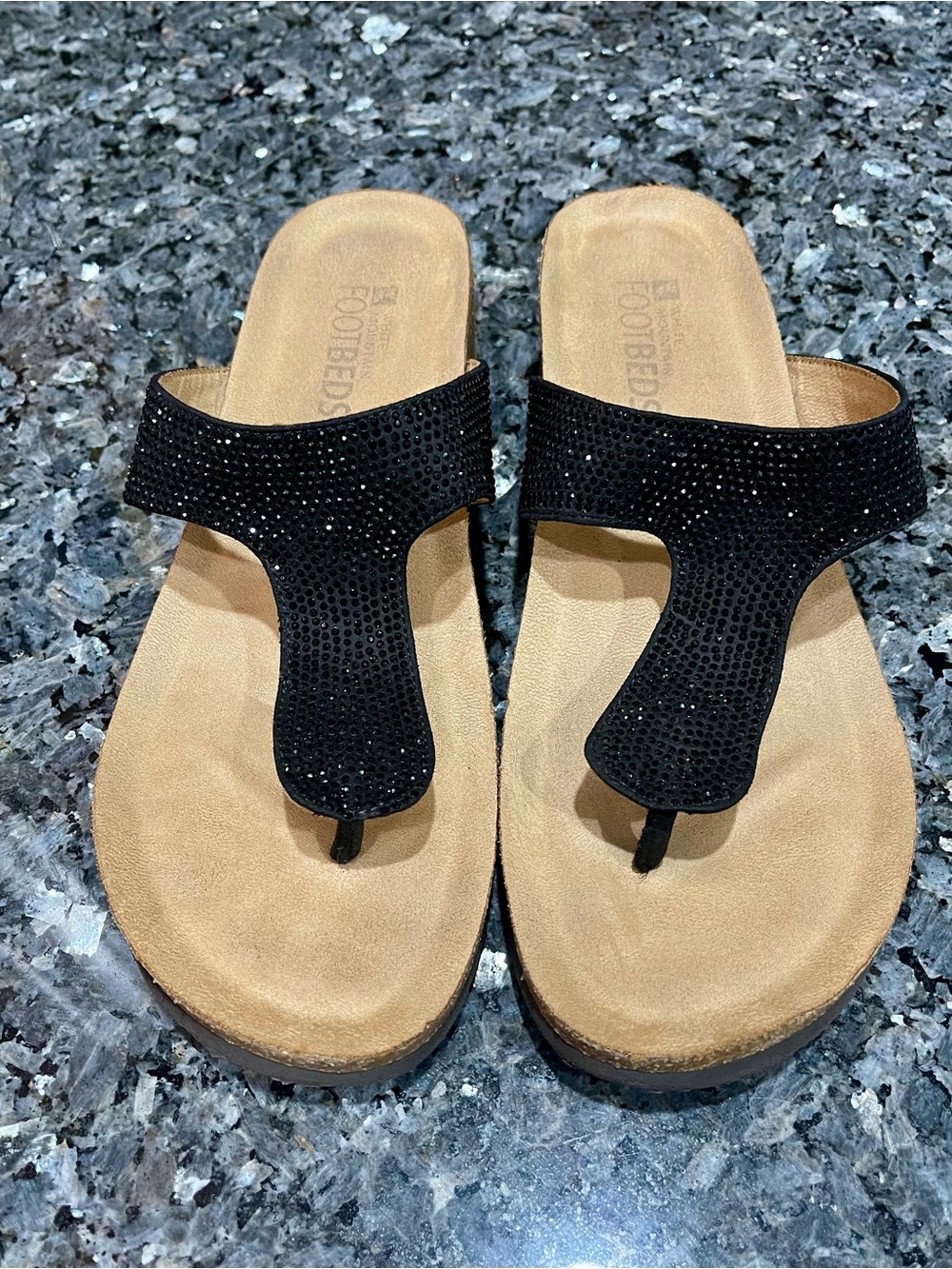 White Mountain Footbeds Black Wedge Sparkle Sandals 9